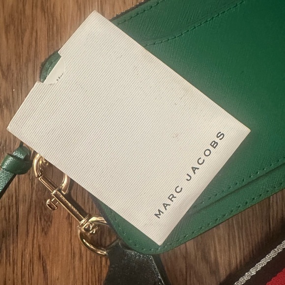 Marc Jacobs Green Crossbody Bag with Gold Accents - Picture 7 of 8